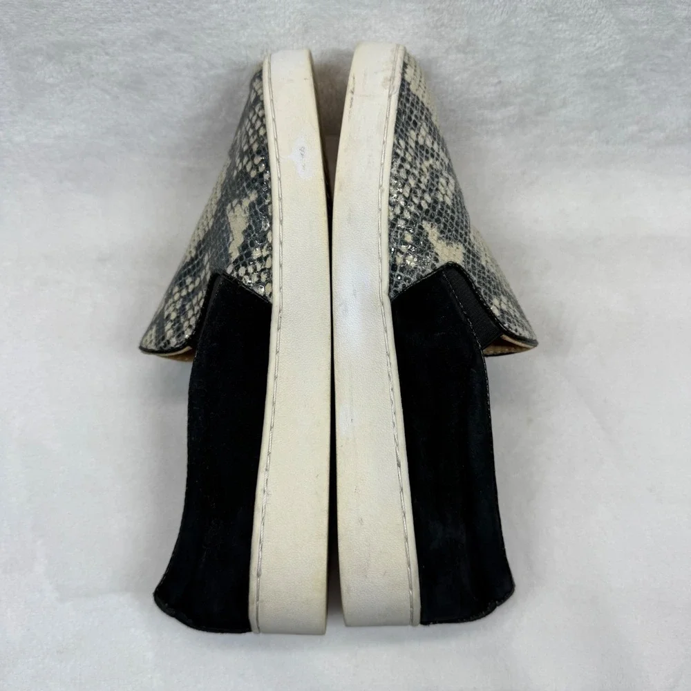 Vionic Snake Print Slip On‎ Sneakers Comfort Walking Shoes Size 7.5 READ